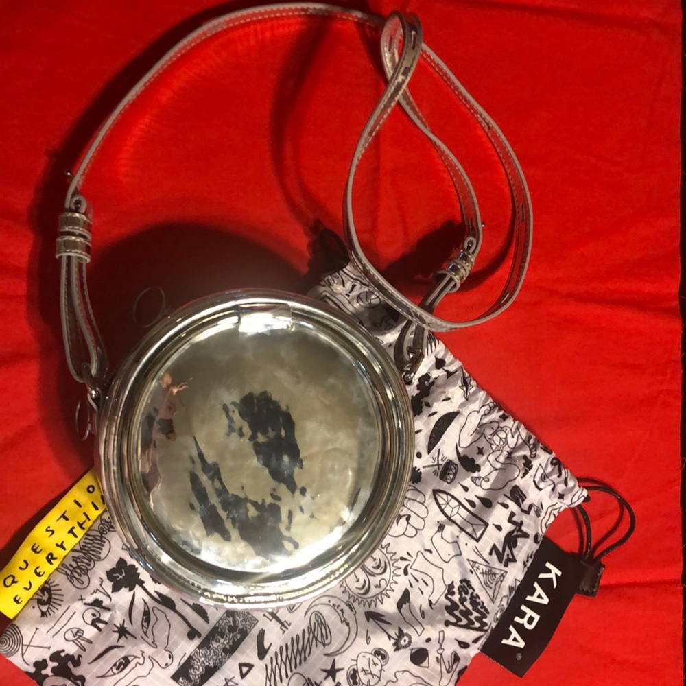 Kara Ring Cd Crossbody Selfie